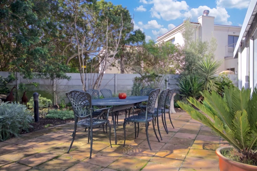 5 Bedroom Property for Sale in Sunset Beach Western Cape